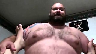 Fat Daddy Bear Takes it Like a Pro