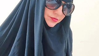 The best Arab pussy gets wet for you