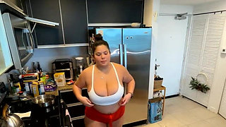 Live Stream with Dani Valentina