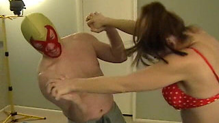 Scorpion Club 5., Alexis Vs. the Masked Mauler