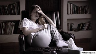 Pervert Psychiatrist Fucks A Sick Young Babe - Jill Kassidy