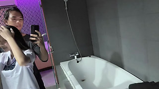 POV Thai student (behind the scenes)