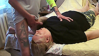 jerking off my dick to cum on my girlfriend