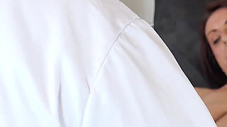 Hot Grandma Linda G Made to Cum with Fucking Machine