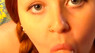 Stepmommy gives you a surprise BJ