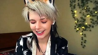 Blonde emo amateur solo masturbation