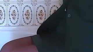 Bath Fun Featuring Sarah Louise