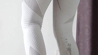 Desperation Pissing in Sport Leggins After Workout