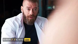 Brazzers - sweetie bibi bugatti’s large boobie and puffy ass drive dr. xander wild in his lab