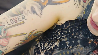 Alternative Girl Strap-on Fucks Shy Teen