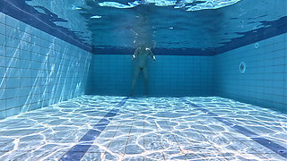 Swimming Fetish - Underwater Swimming Naked