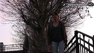 Lovely 18 Year Sandy Does Her First Nude Video Casting