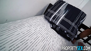 Evelin Stone Flirty Real Estate Agent Unbuttons Blouse & Gives Blowjob Facial to Seal House Deal with Single Dad