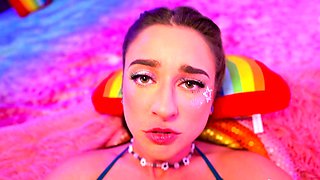 INSERTED Sadie Schafer's playful pussy party