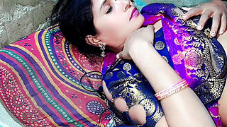 Beautiful Bride in Banarasi Saree Had a Lot of Fun in the Sex Room