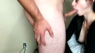 Brunette hookup amateur blowjob and dirtytalk sexdate