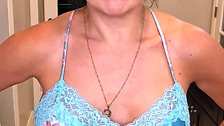 Blonde Mature Ass Close ups