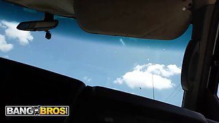 Bangbros - Amiee Cambridge sucks johnny's big shaft in the pound bus before taking a facial