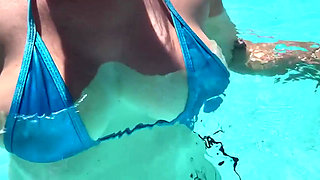 Artemisia Love Sexy Bikini Big Boobs Underwater Fetish at the Pool