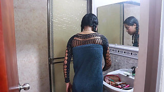 The Plumber Comes to Fix My Pipes, but I Don't Have Any Money, so I Pay Him with My Vagina and He Fucks Me Really Good.