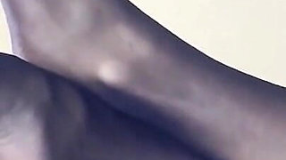 Addicted to Valerias Feet - Nylon Foot Worship (part 1)