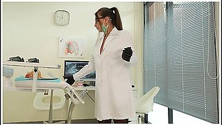 The Dentist Doctor Fucked The Patient In The Dental Office! Cowgirl, Doggy, Bj