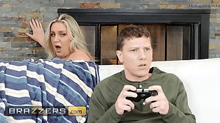 David leaves his friend to play his game alone & heads to bang his stepmother Hot Ass Hollywood - brazzers