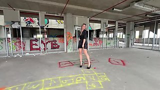 DINA LIGHT Shaves Her Bush Bald in Abandoned Building - Amateur Public Nude Solo