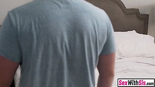 Spic stepsis rode stepbro during class