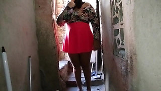 My Husband Hired a Bricklayer and He Ends up Fucking My Big Pussy Until He Cums on My Big Ass