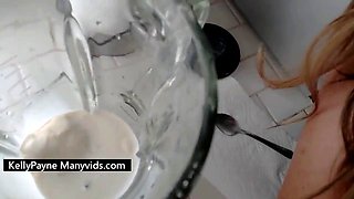 Kelly Paynes Milking Milkshake
