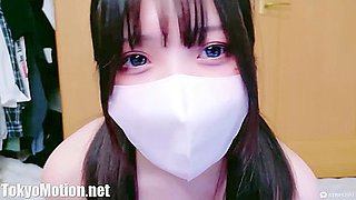 Erotic live chat with cute beautiful girl