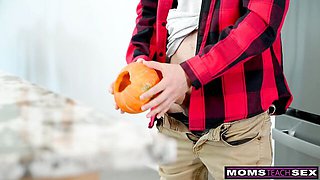 Moms Teach Sex - pussy licking scene