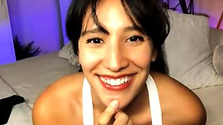 Amateur Webcam Teen Masturbates And Teases