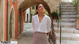 Delicious Apolonia LaPiedra and Vince Karter - small tits dirt - Tushy
