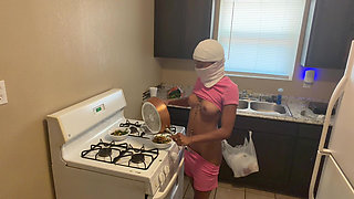Hot Babe Naked Making Breakfast for Her Boyfriend
