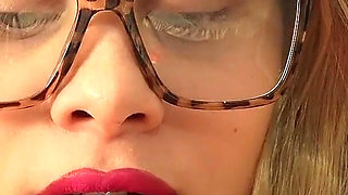 A Giantess a Tiny Man and a Deadly Kiss