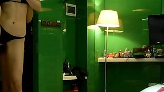 Korean wife on couch Amateur Asian Japanese Korean Webcams