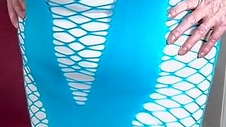 Vgq22 Aunty Sandra Allowing a Friend to Have Fun