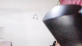 Real House Maid Was Seducing Me Without a Bra and Put It in the Mouth