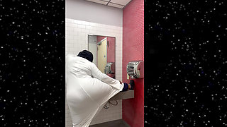 PRINCESS LEIA Is Horny But She Must HURRY!