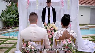 Mariana Martix, Rauls Bud And Brady Bud - Cheating Bride Fucks The Priest On Her Wedding Day