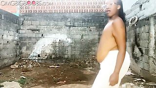 Amateur Babe With Big Natural Saggy Tits Lets Them Bounce Freely While Riding in a Homemade Video