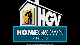 Paris Gets Her Pussy Fucked by a Sex Machine