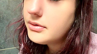 BBW Eye Contact Toilet Farts and Log Plops Intimate POV with Bella Blast