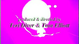 Blonde With Natural Big Boobs Loves Putting A Toy In Her