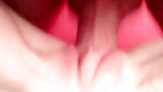 Easy-on-the-eyes hussy's blowjob clip