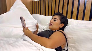 My Muscular Stepbrother Has Sex with Me for the First Time