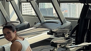 Yoga in Tight Shorts and Top 4K