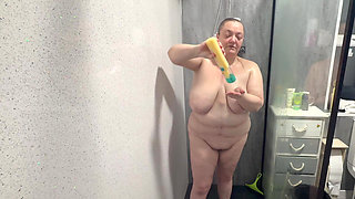 Lanista Bear Showers with Kitty to Get He Clean Before Play Time!